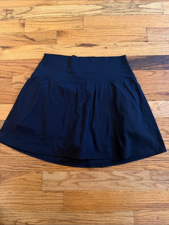 lululemon athletica Dresses & Skirts - lululemon athletica Black Circle Skater Skirt with Wide Waistband